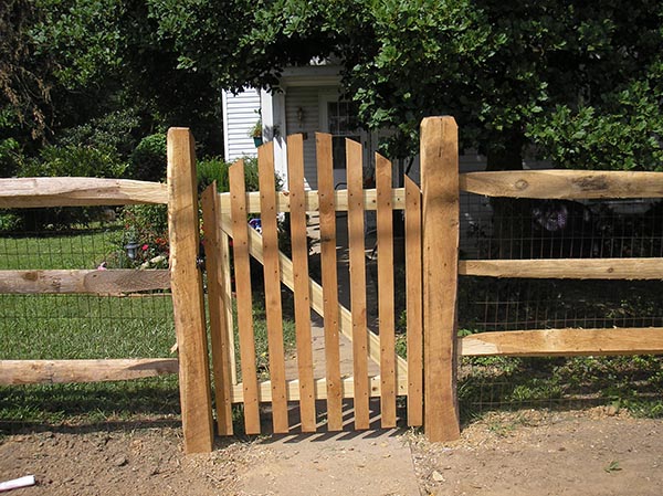 3 Rail Split Rail Fence with Arched Top Spaced Picket Gate